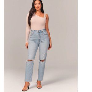 NWT A&F All Day Comfort Stretch Denim  Curve Love Ultra High Rise Ankle …